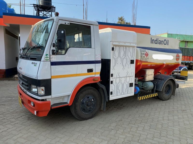 Faith Services, Dimapur, a retail outlet of Indian Oil Corporation Ltd has started the door to door delivery of fuel from November 12.